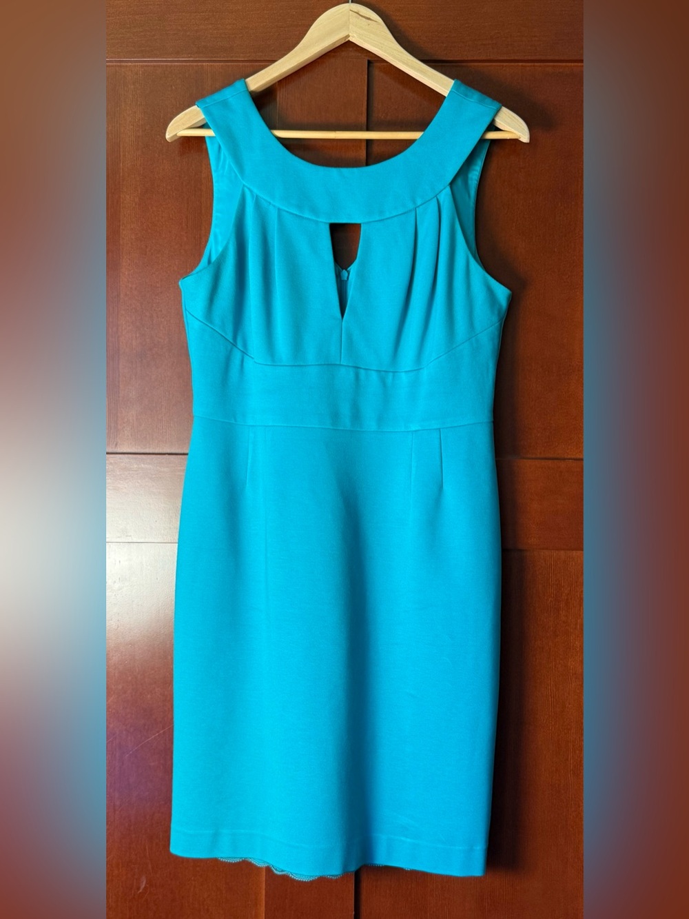 Trina Turk Turquoise Sleeveless Keyhole Sheath Cocktail Dress Size 10
